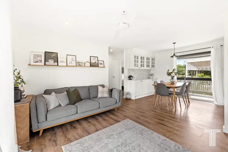 2/18 Raff Avenue, Holland Park QLD 4121