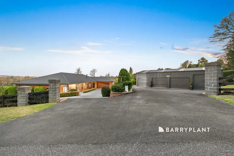 927 Princes Way