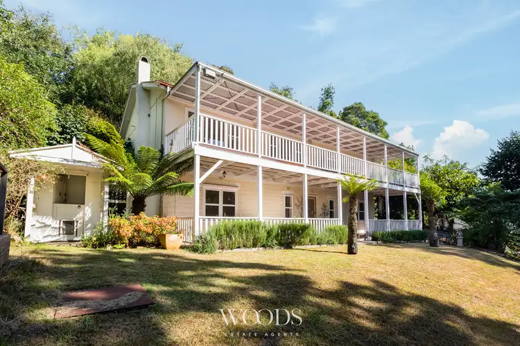 10 Sycamore Avenue, Emerald VIC 3782
