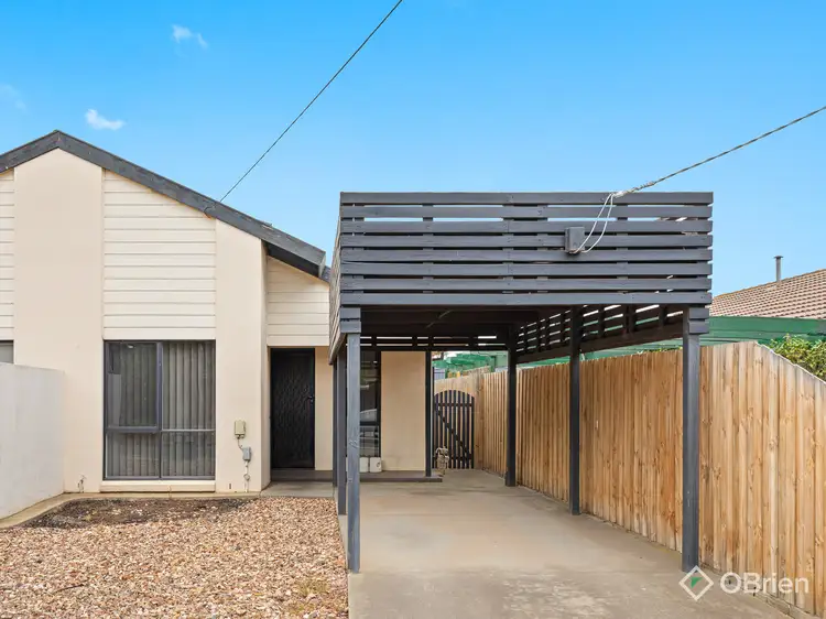 2/14 Outlook Drive, Werribee VIC 3030