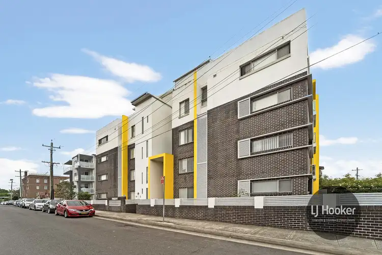Main view of Homely unit listing, 6/29-31 Cross Street, Guildford NSW 2161