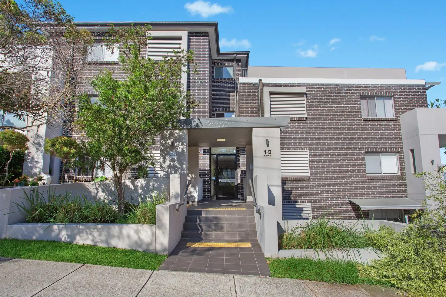 Main view of Homely unit listing, 4/1-3 Hugh Avenue, Peakhurst NSW 2210