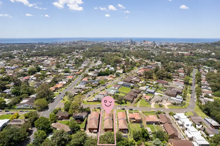 6 Armstrong Street, West Wollongong NSW 2500