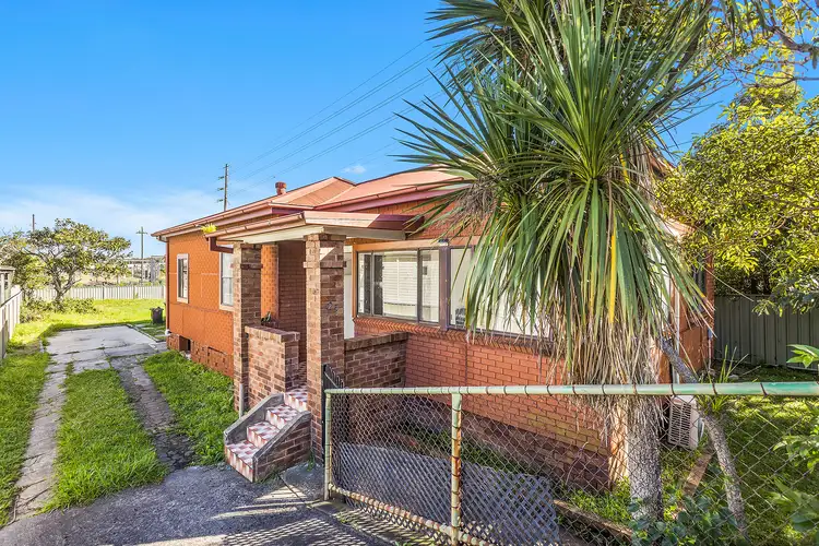 Main view of Homely house listing, 25 Bridge Street, Coniston NSW 2500