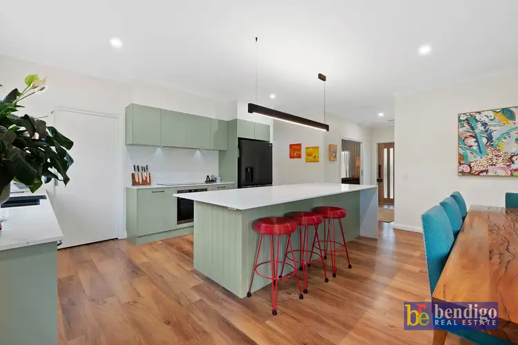 Sixth view of Homely house listing, 10 Aberdeen Drive, Junortoun VIC 3551