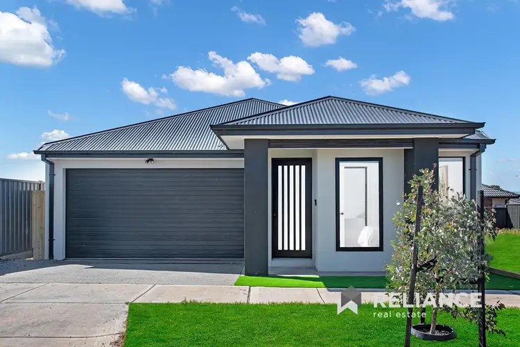 Second view of Homely house listing, 8 Viridis Drive, Tarneit VIC 3029