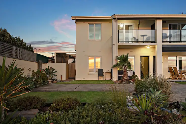 2/53 North Esplanade, Glenelg North SA 5045