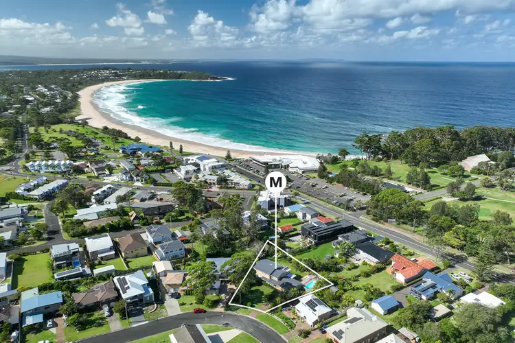 16 Clissold Street, Mollymook NSW 2539