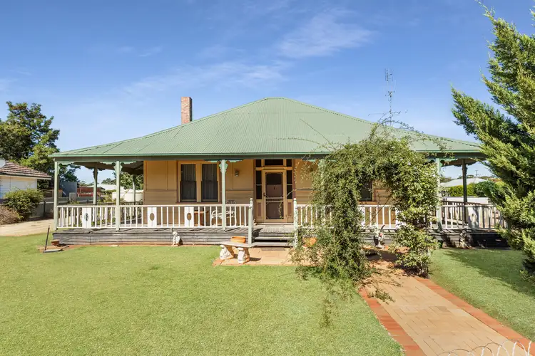 32 Watson Street, Charlton VIC 3525
