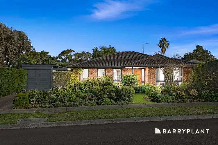 2 Hoddle Court, Mill Park VIC 3082