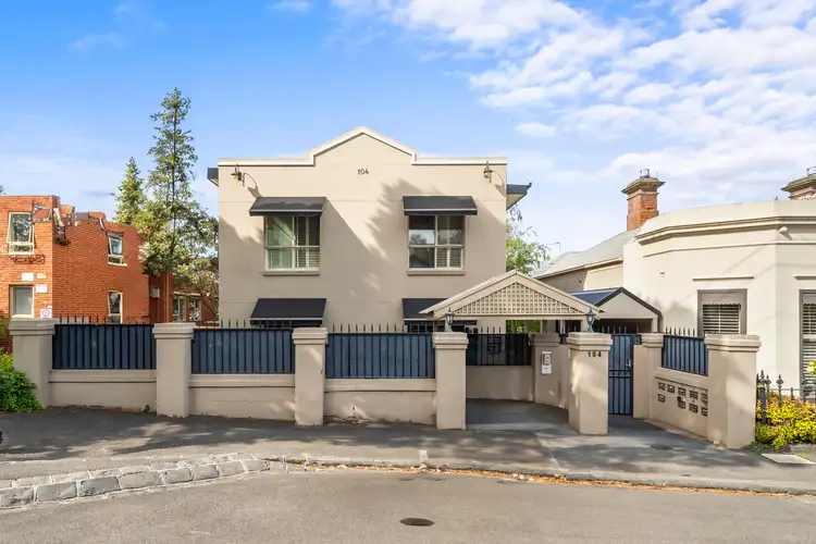 13/104 Rowena Parade, Richmond VIC 3121