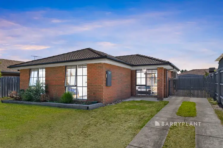 33 Eliza Street, Cranbourne North VIC 3977