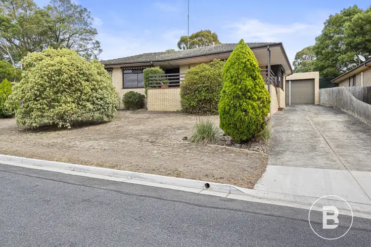 18 The Gums, Mount Clear VIC 3350