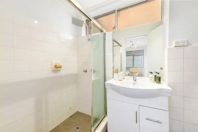 Third view of Homely apartment listing, 7/16 Ward Avenue, Rushcutters Bay NSW 2011