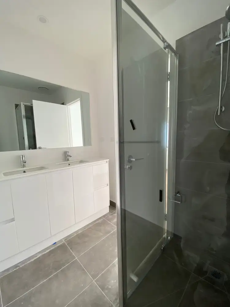 Fourth view of Homely townhouse listing, 2/52 James Street, St Albans VIC 3021