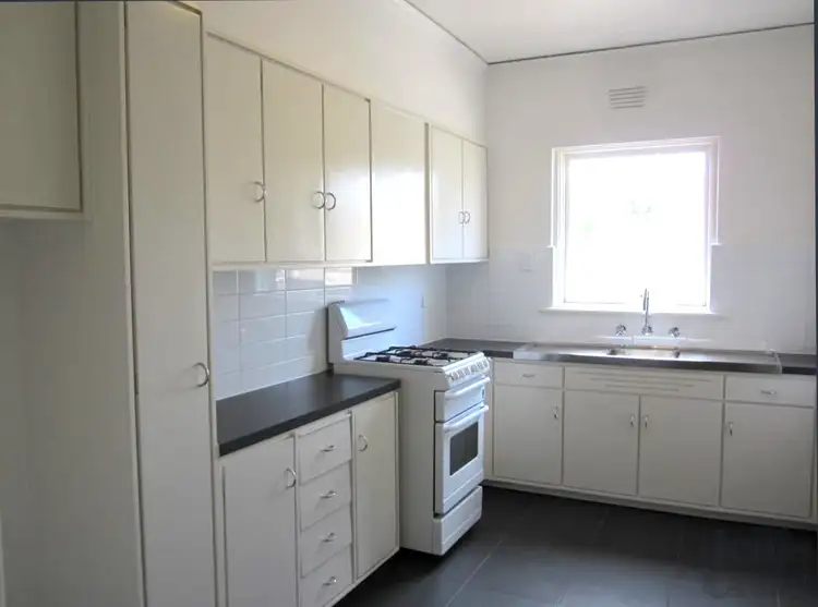 Third view of Homely apartment listing, 4/26 Hawthorn Glen, Hawthorn VIC 3122