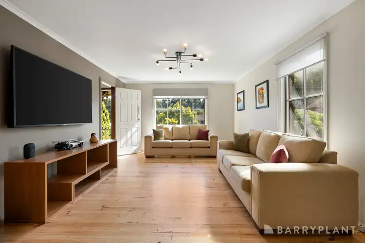 Fourth view of Homely house listing, 1 Highleigh Court, Mooroolbark VIC 3138