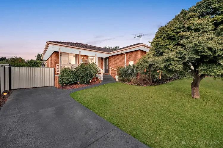 91 Sydney Parkinson Avenue, Endeavour Hills VIC 3802