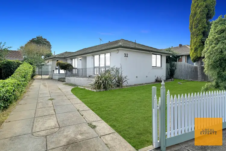 32 Quail Crescent, Melton VIC 3337