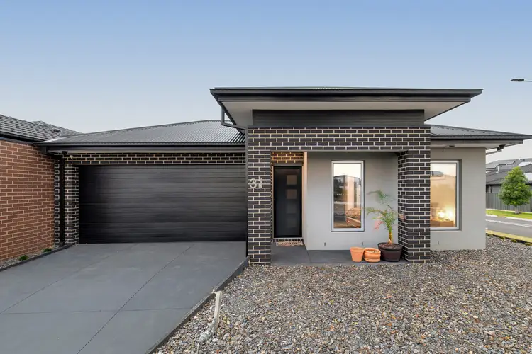 31 Namadgi Crescent, Truganina VIC 3029