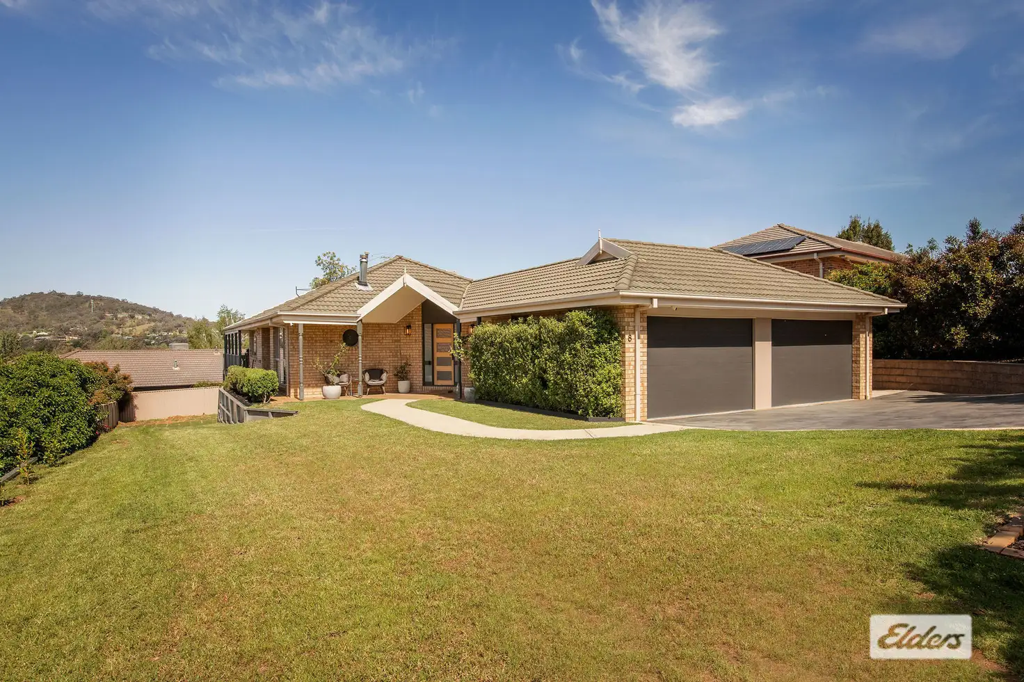 Main view of Homely house listing, 8 Jevington Drive, Wodonga VIC 3690