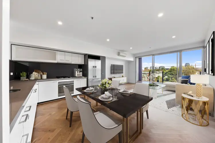 205/47 Porter Street