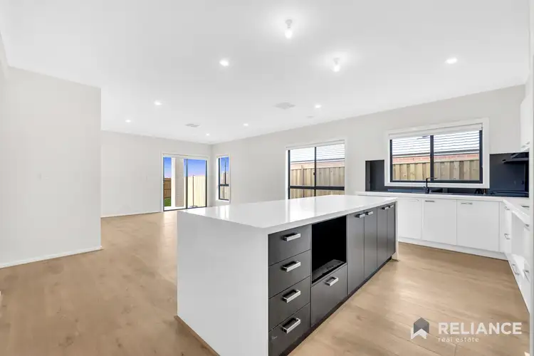 5 Figtree Road, Deanside VIC 3336