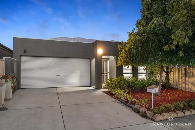 3 Cowra Crescent, Park Holme SA 5043