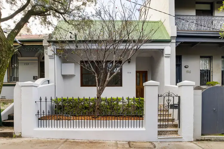 154 Station Street
