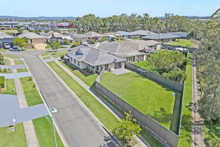 90 Settlement Drive, Wadalba NSW 2259