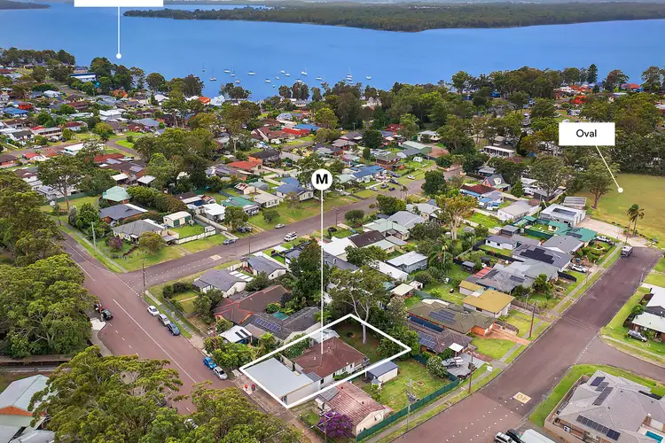 50-52 Vales Road, Mannering Park NSW 2259