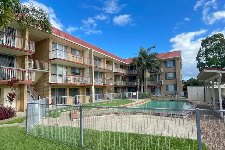 12/16 Bestman Avenue