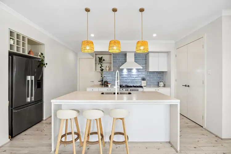 15 Clearwing Drive