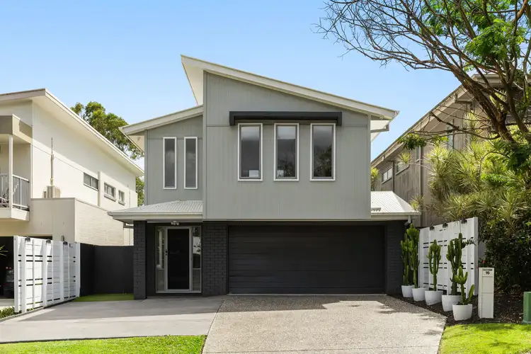 16 Nara Street, Kenmore QLD 4069