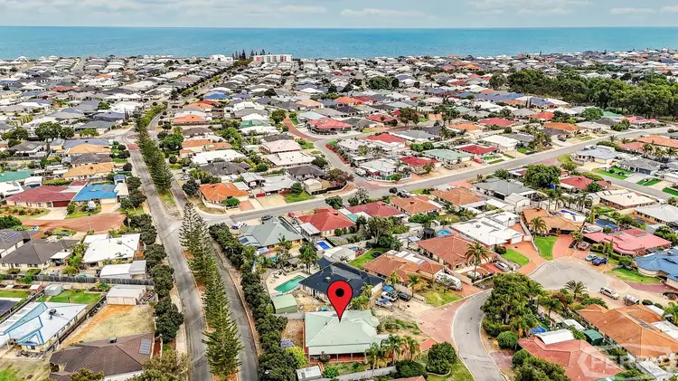 Second view of Homely house listing, 16 Lilac Green, Halls Head WA 6210