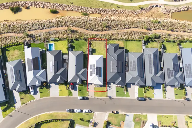 21 Waterway Crescent