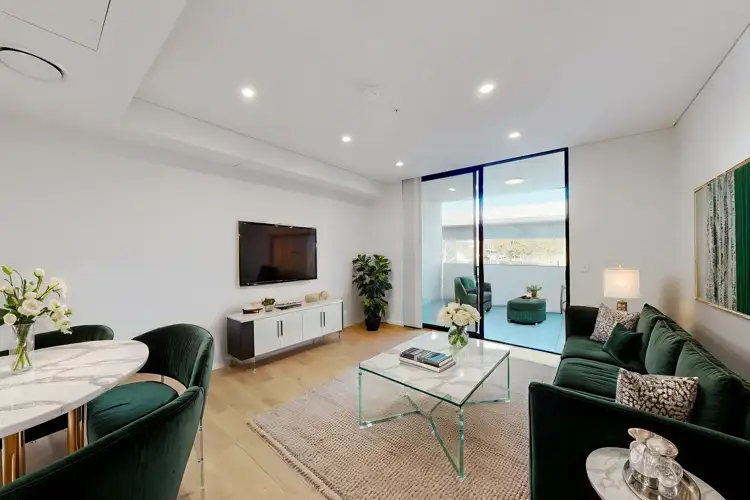 137/32 Civic Way, Rouse Hill NSW 2155