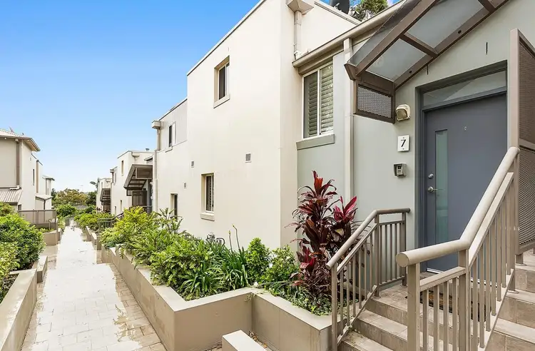 7/40 Dobson Crescent