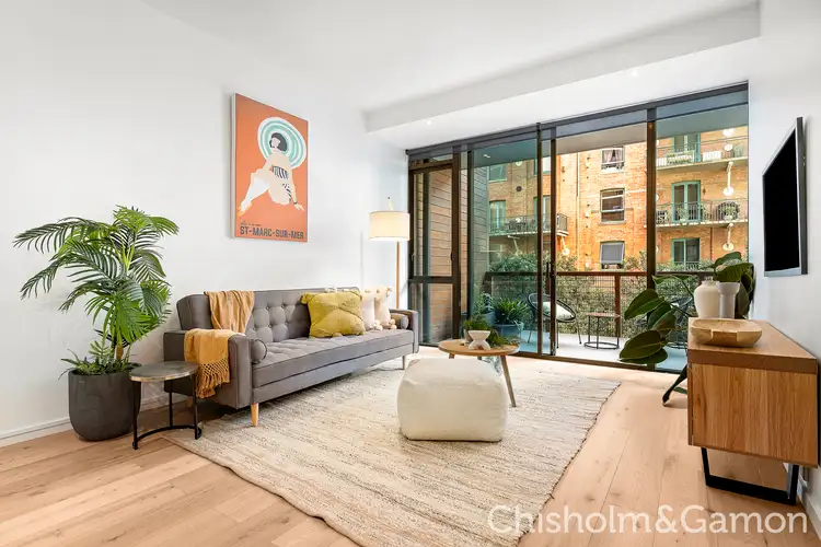 25/2 Esplanade West, Port Melbourne VIC 3207