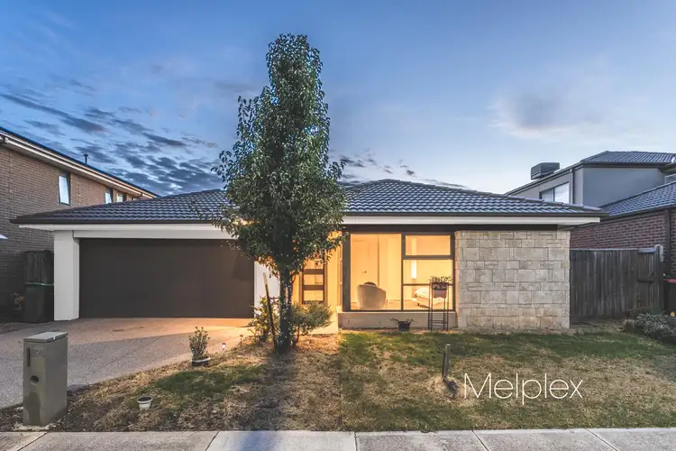 374 Saltwater Promenade, Point Cook VIC 3030