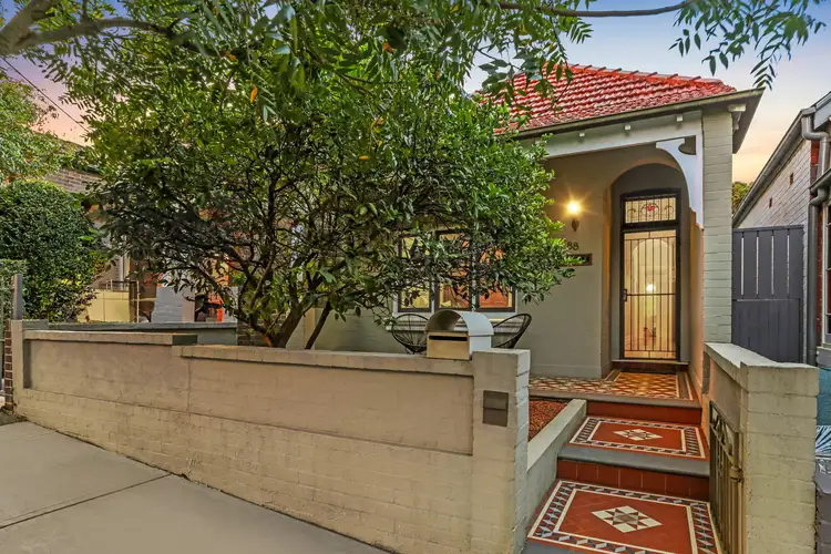 88 Macaulay Road