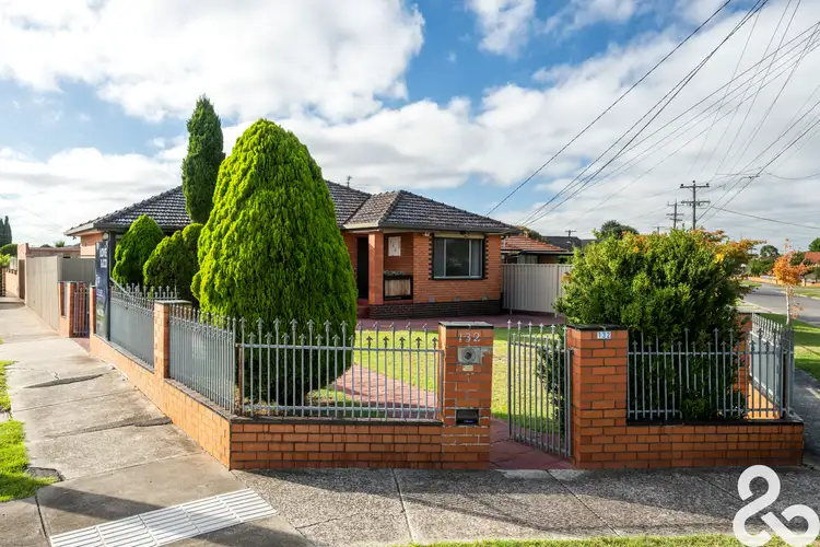 132 Mount View Road, Lalor VIC 3075