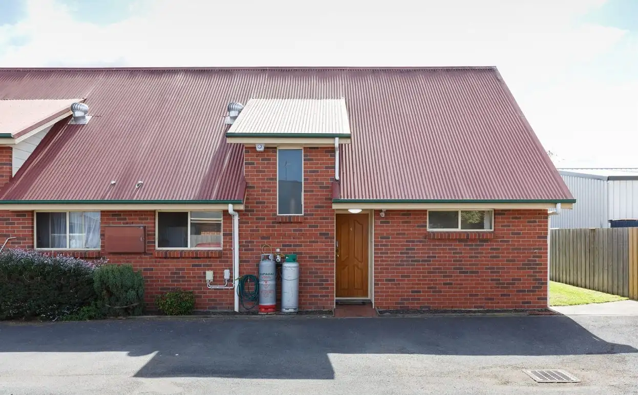 Main view of Homely unit listing, Level 5/3/14 Plumer Street, Mowbray TAS 7248