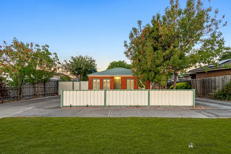 1/21 Batman Avenue, Sunbury VIC 3429