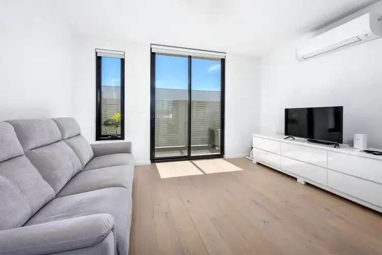 Fifth view of Homely unit listing, 202/17-21 Mereweather Avenue, Frankston VIC 3199