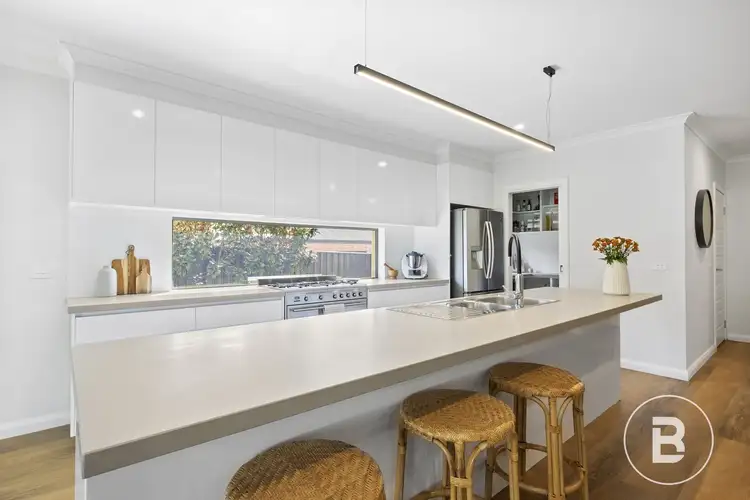 Fifth view of Homely house listing, 8 Lowery Court, Maryborough VIC 3465