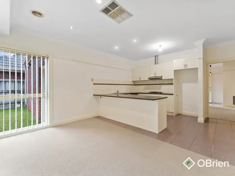 Sixth view of Homely unit listing, 2/2 Inglis Avenue, Frankston VIC 3199