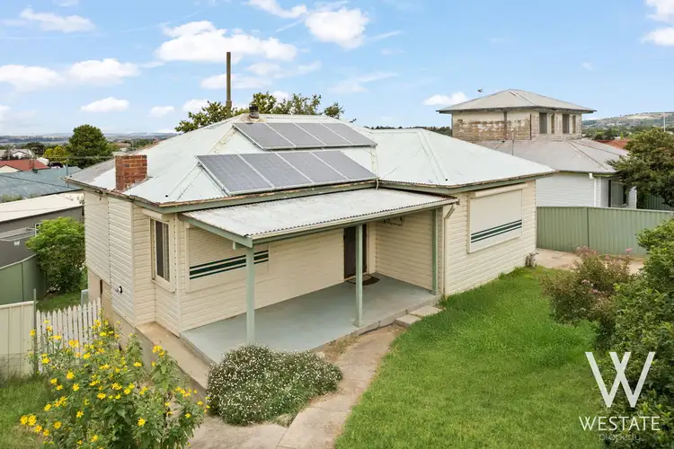 4 Veness Street, West Bathurst NSW 2795