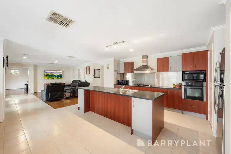 Fifth view of Homely house listing, 25 Leichardt Drive, Manor Lakes VIC 3024