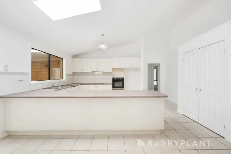 Sixth view of Homely house listing, 1 Reade Court, Tarneit VIC 3029